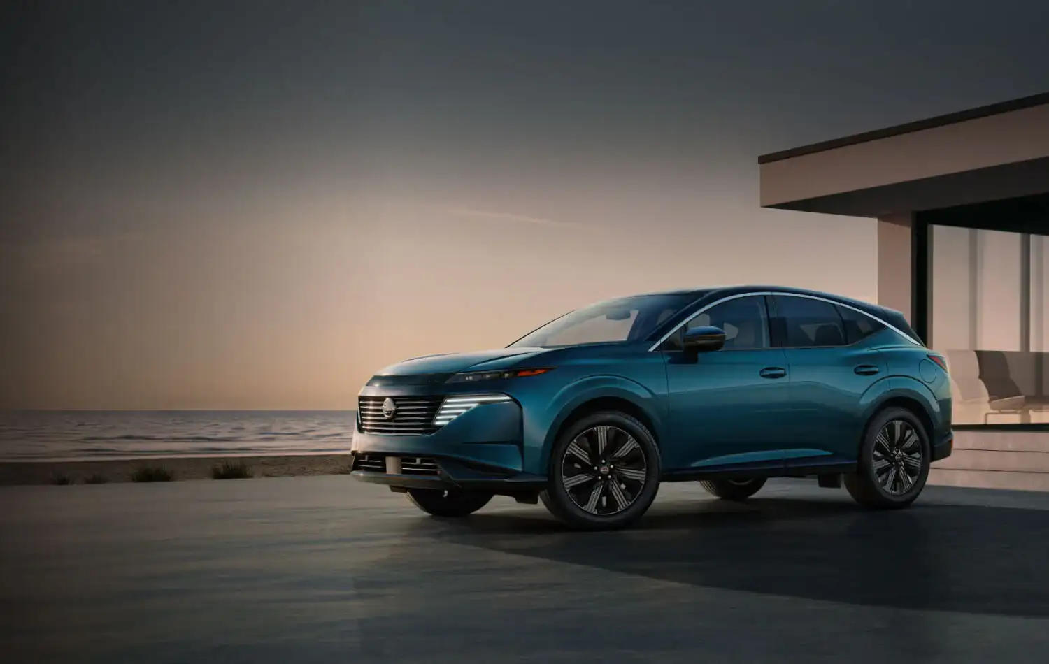 2025 Nissan Murano Side View Parked at Home