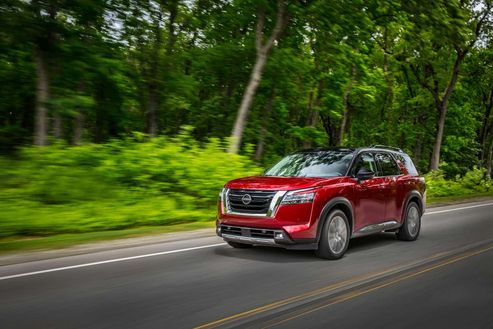 2022 Nissan Pathfinder Driver Side