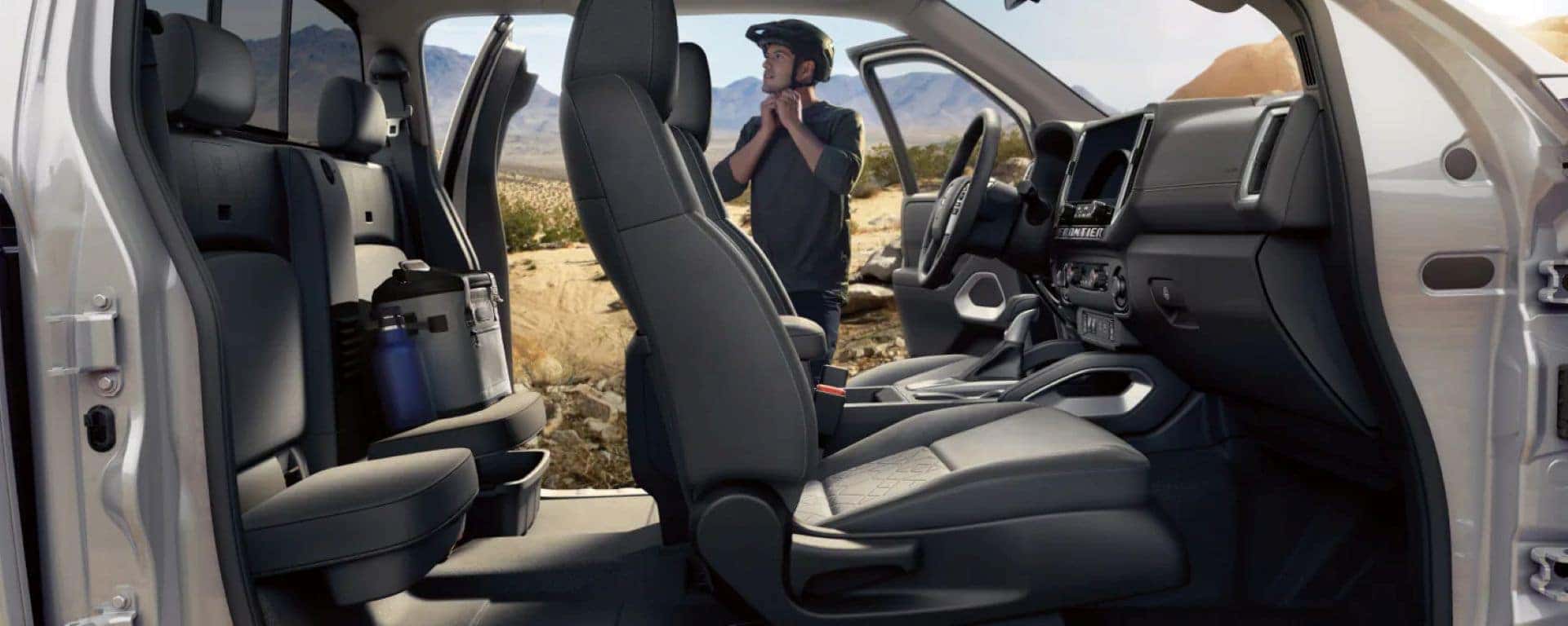 2025 Nissan Frontier Interior