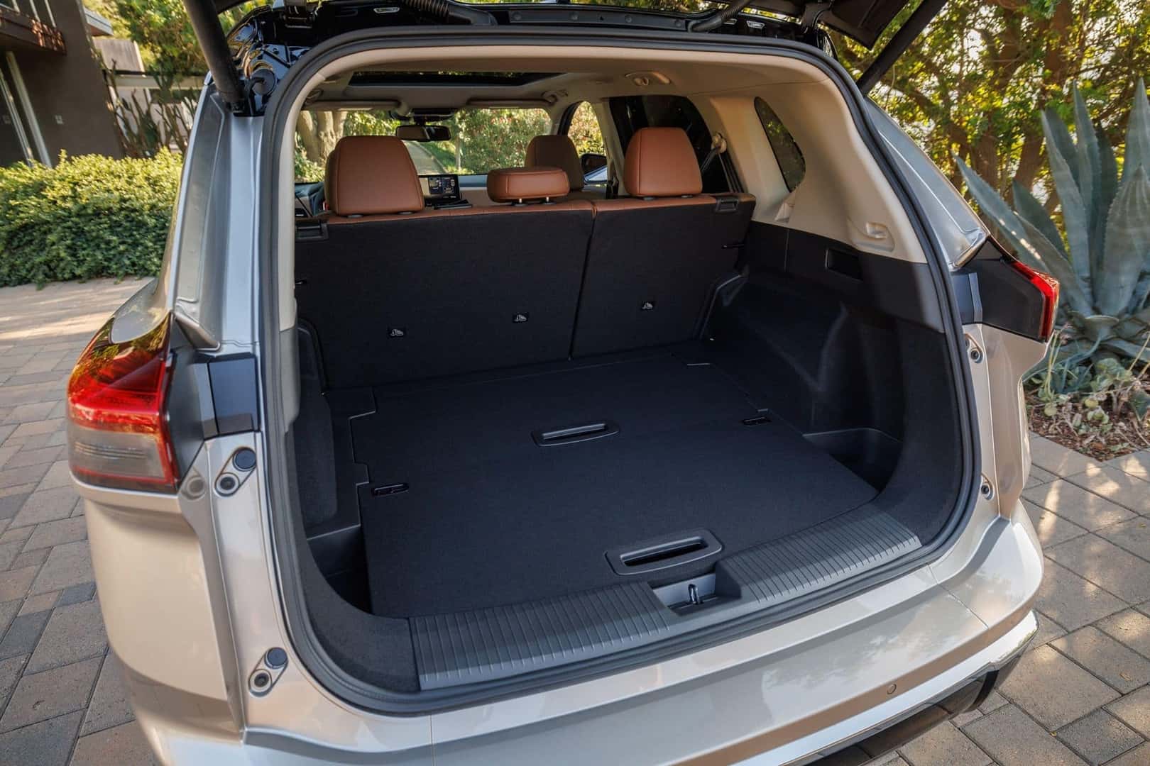 2024 Nissan Rogue Cargo Space View