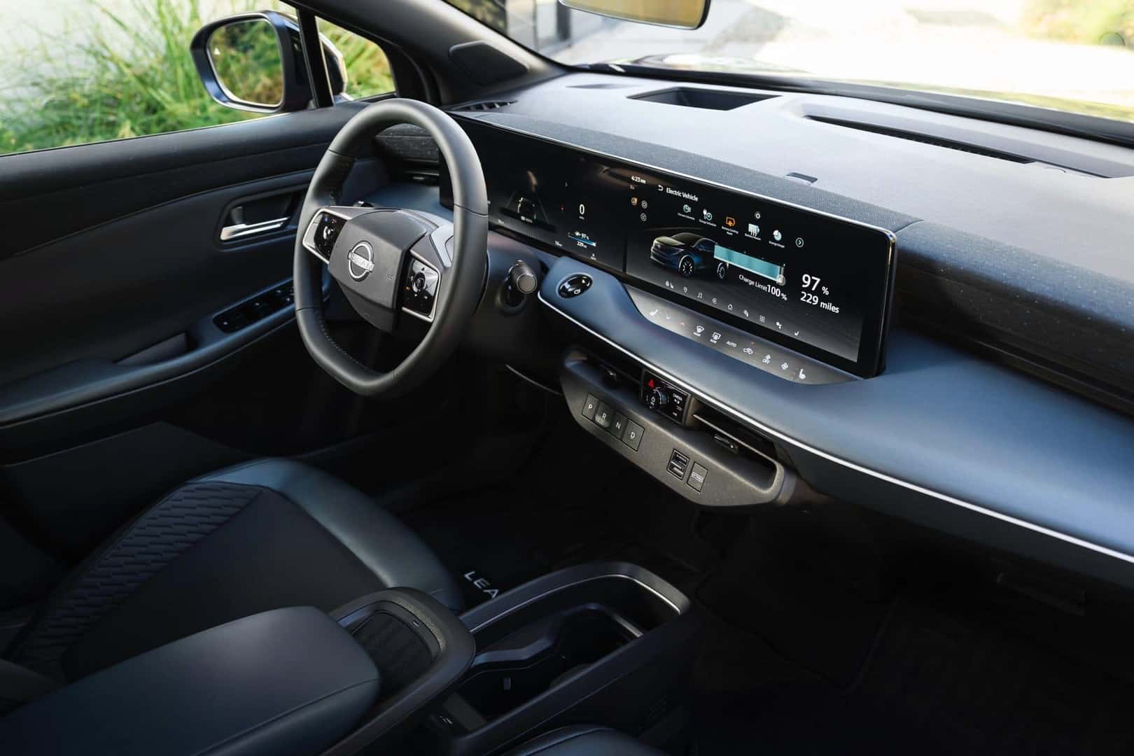 The Cost-Effective Nissan Leaf's Gorgeous And Comfortable Interior