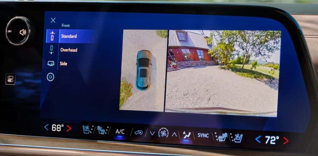 2026 Chevrolet Suburban Backup Camera
