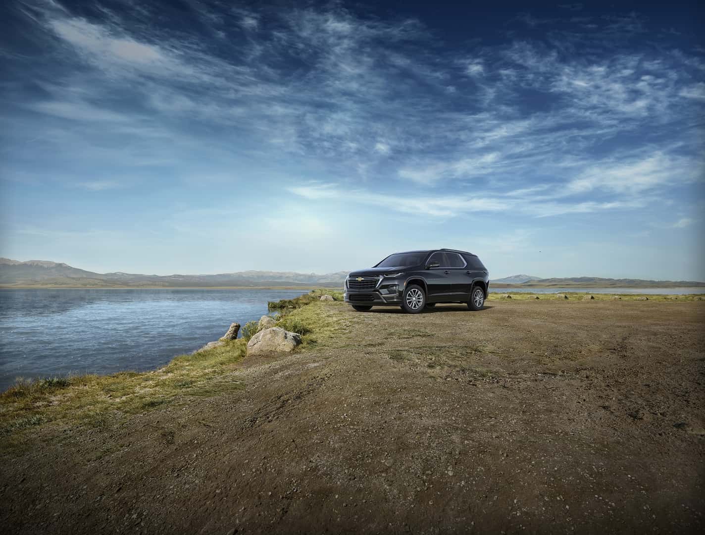 Chevrolet Traverse vs Ford Explorer
