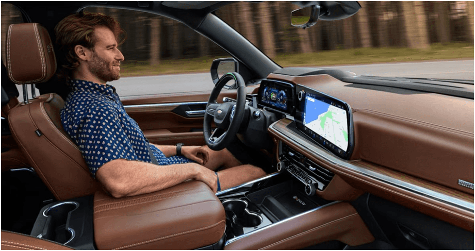 A-Digital-Oasis-Technology-in-the-Chevrolet-Suburban-2026-Interior