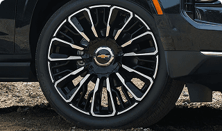 Unique 24-inch wheels on High Country