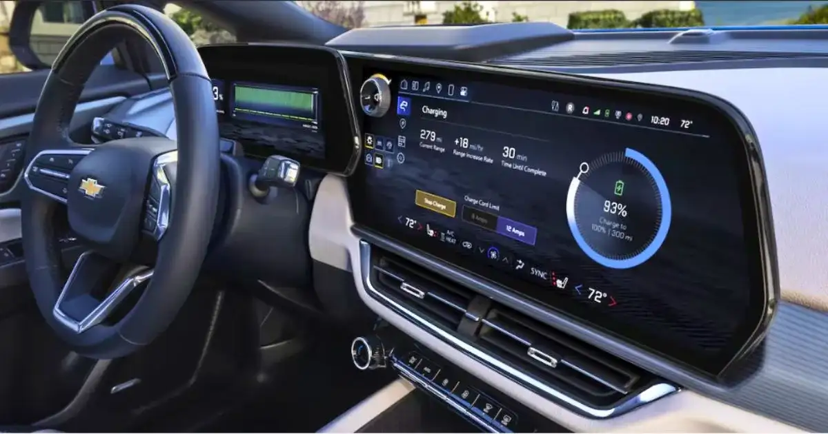 The 17.7-inch center touchscreen with the 11-inch driver information display on the 2026 Equinox EV
