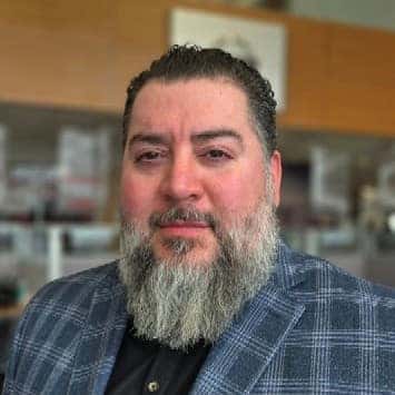 SERGIO SOLIS