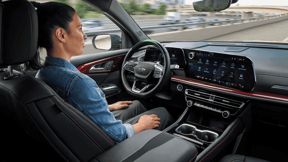 2026 Chevrolet Traverse interior near Ruth NC with Super Cruise, Bowtie wheel, and touchscreen