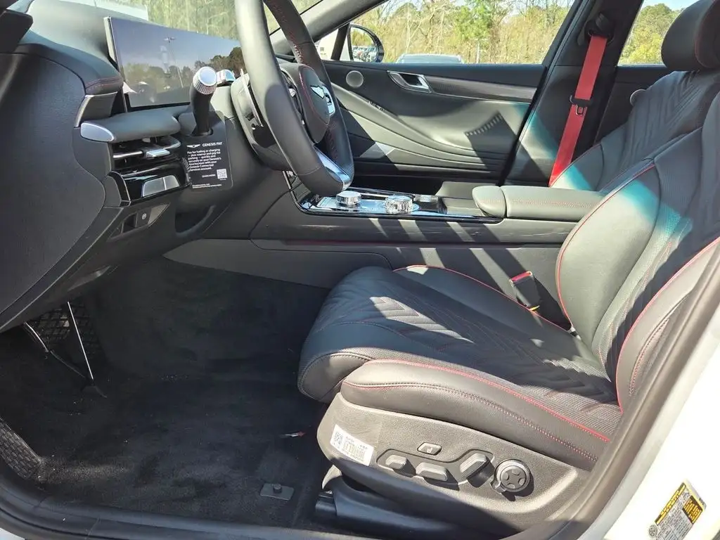 2026 Genesis G80 interior