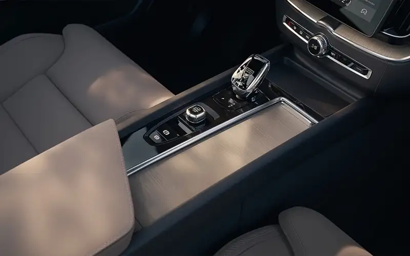 Volvo XC60 Plug-In Hybrid Interior