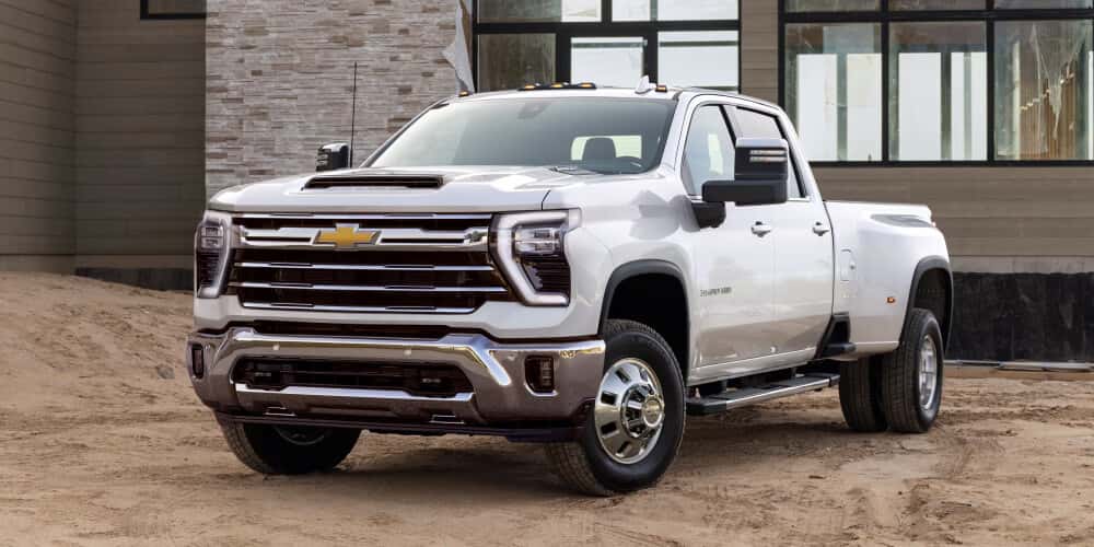 2025 Chevy Silverado 3500 exterior