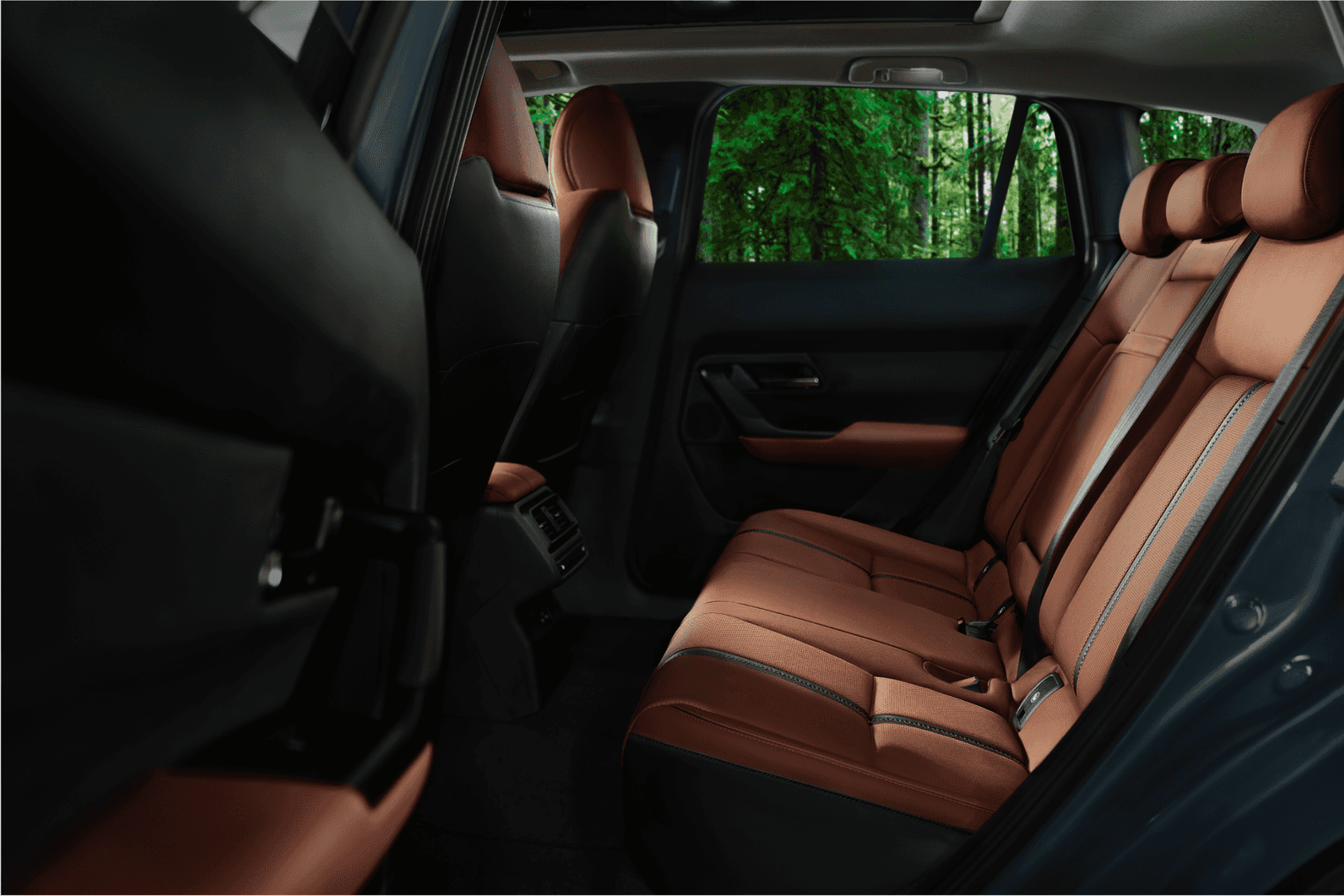 Rear seats of the MAZDA CX-50 in tan leather