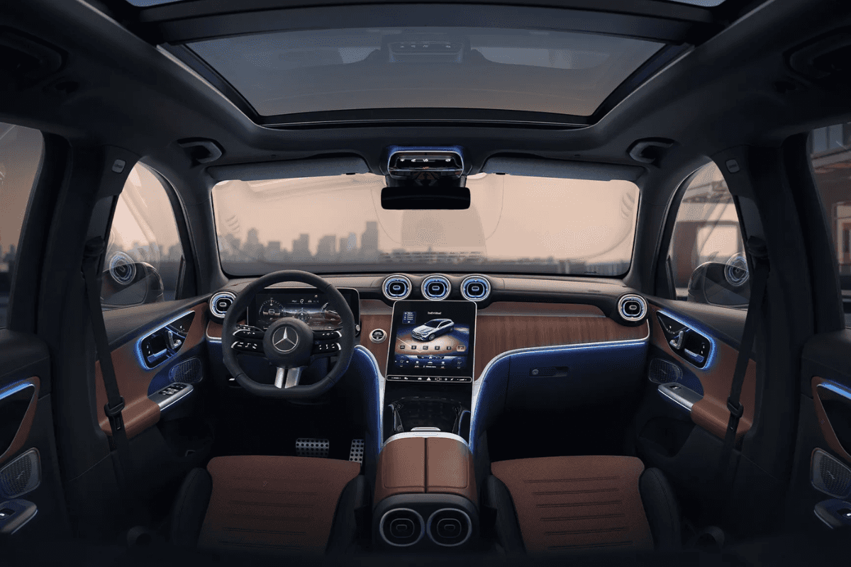 Front cabin and seating area inside a Mercedes-Benz GLC SUV