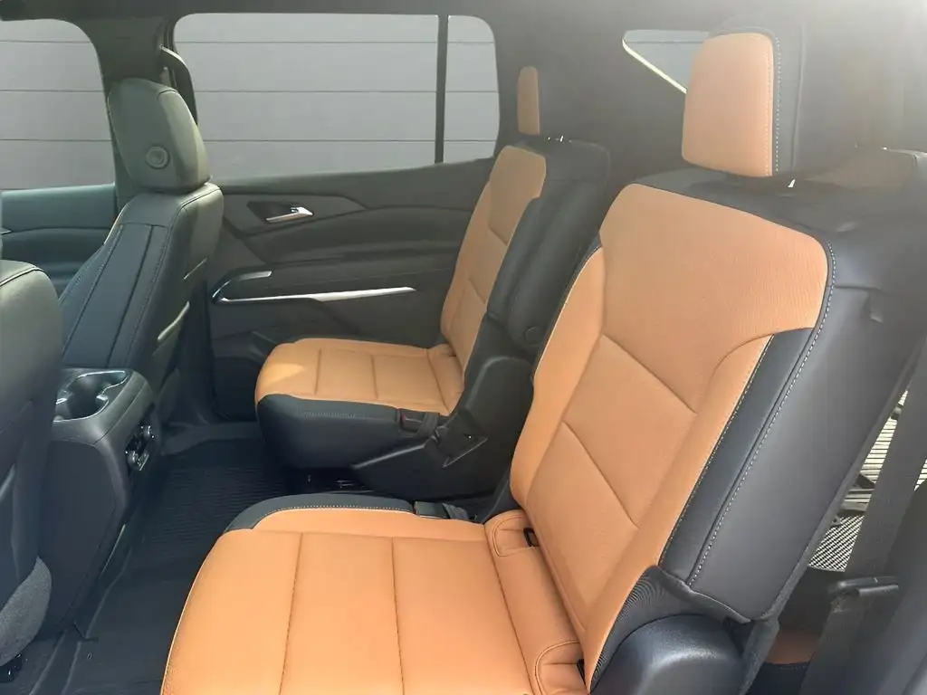 2027 Chevrolet Traverse Interior