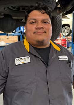 Armando Olivares