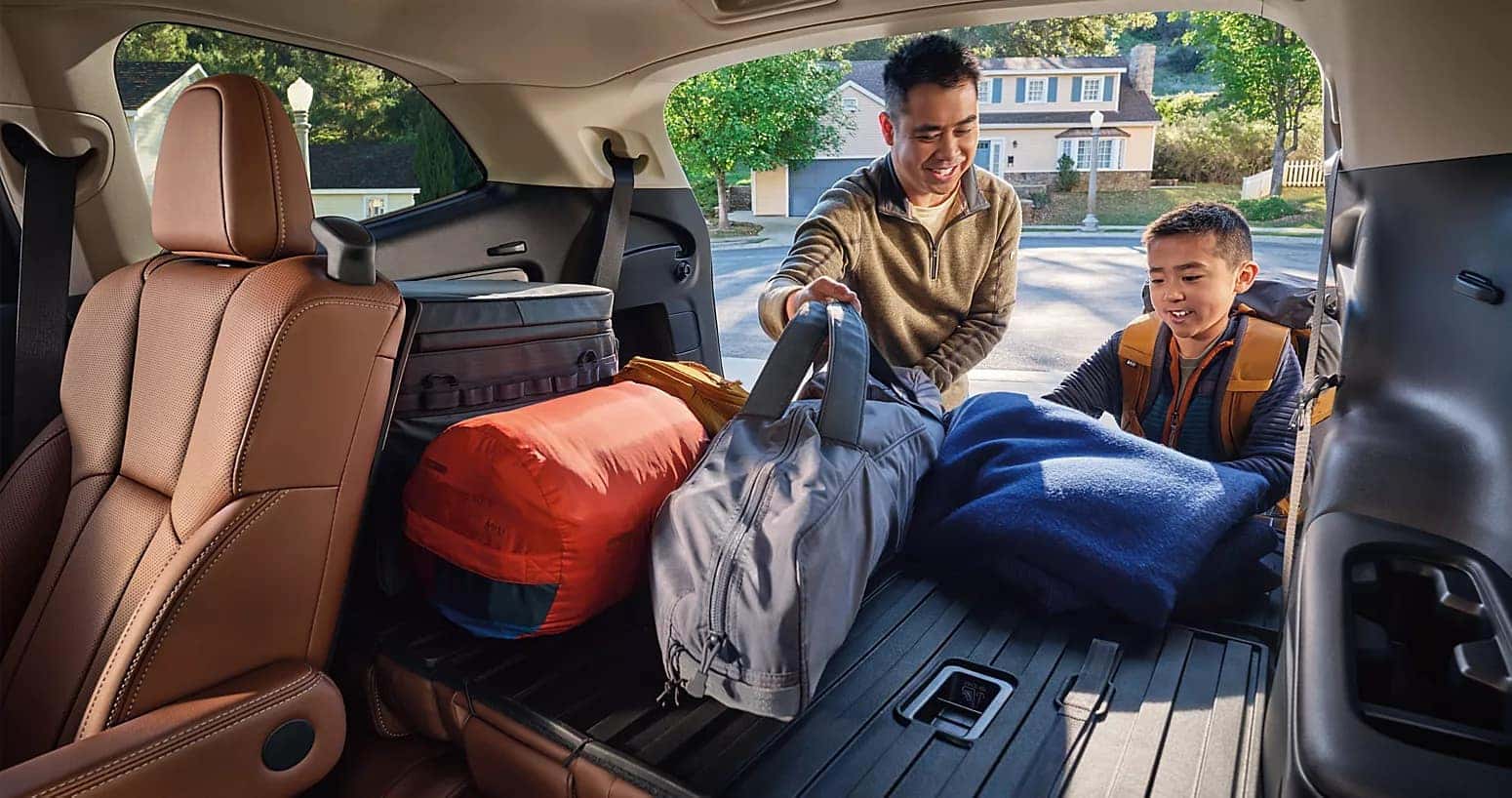 Putting bags in Subaru Ascent