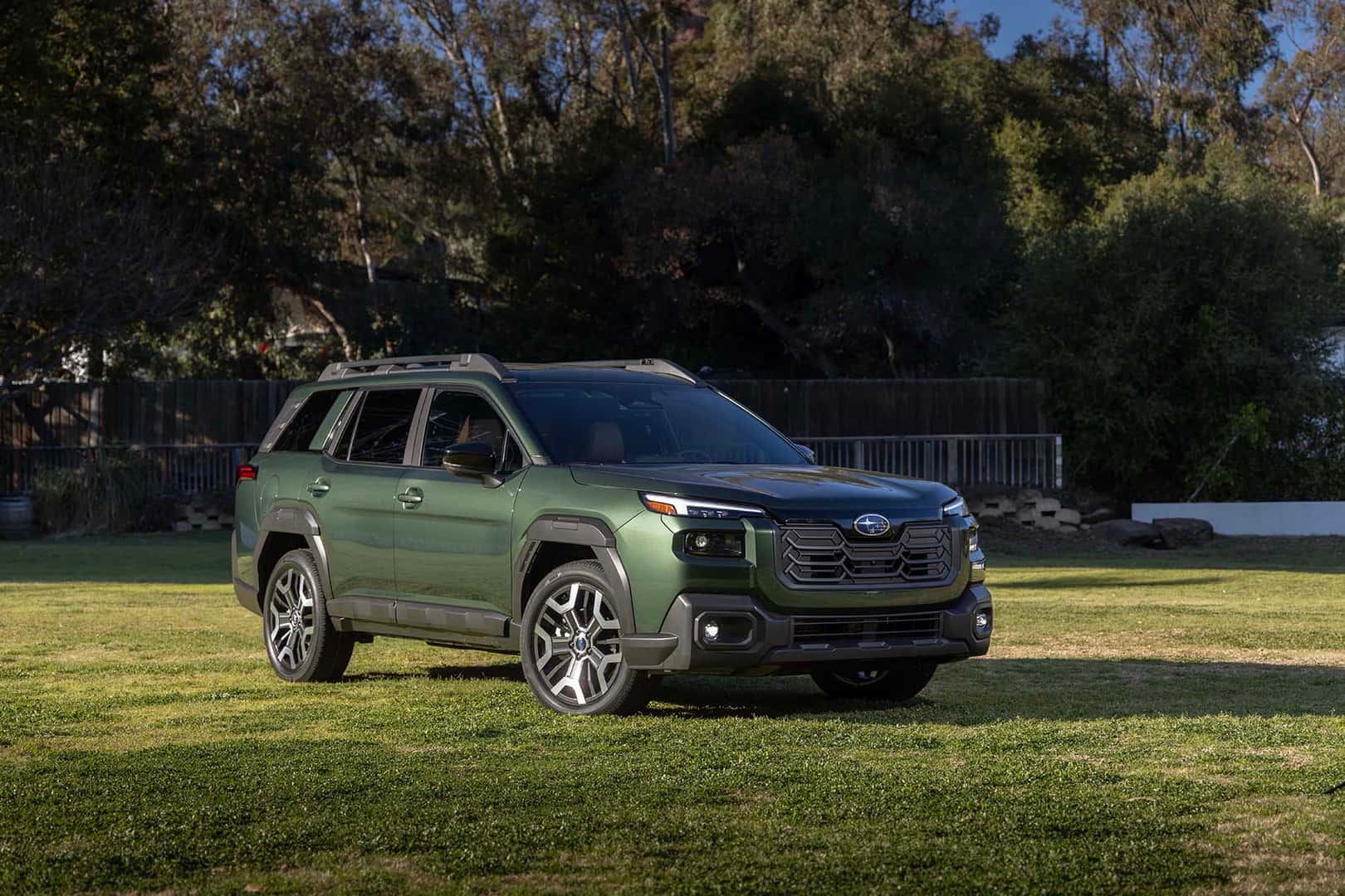 Green Subaru Outback 2026