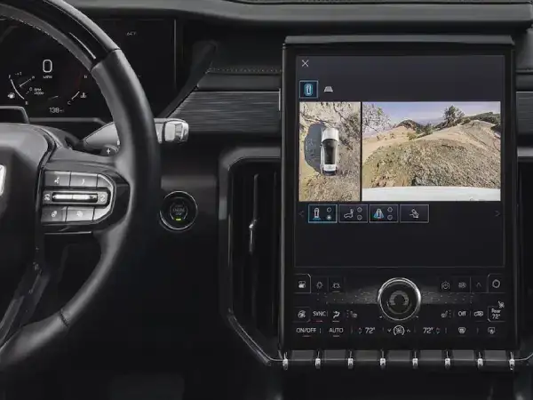 2025-GMC-Acadia-Dashboard