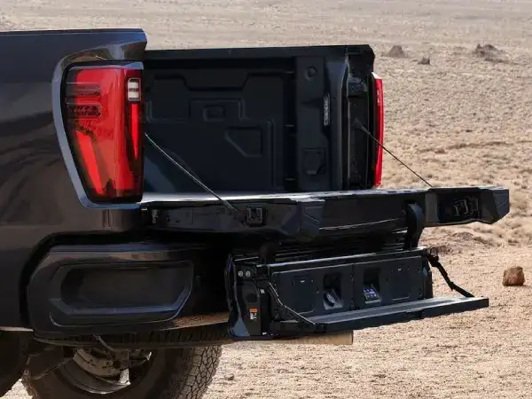 2025-GMC-Sierra-HD-Tailgate