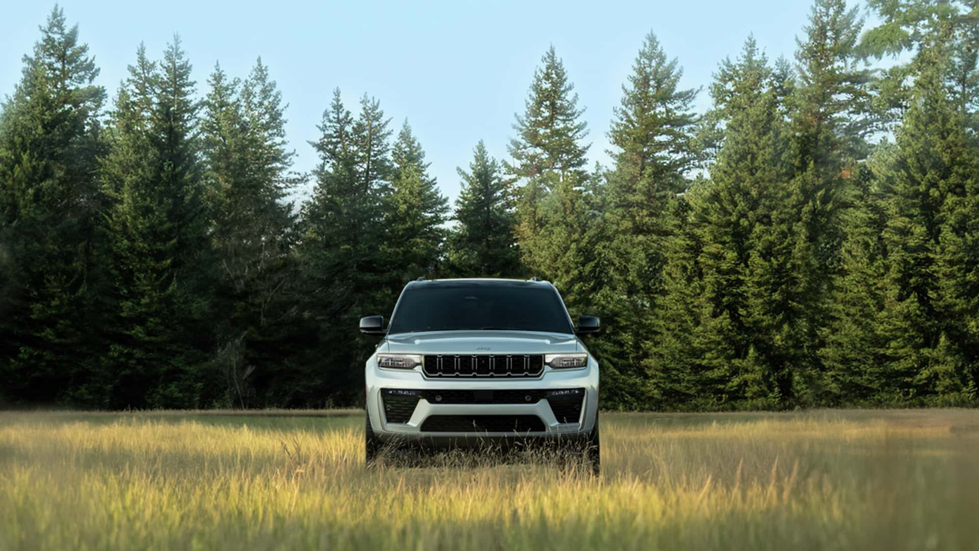 2026 Jeep Grand Cherokee L front exterior