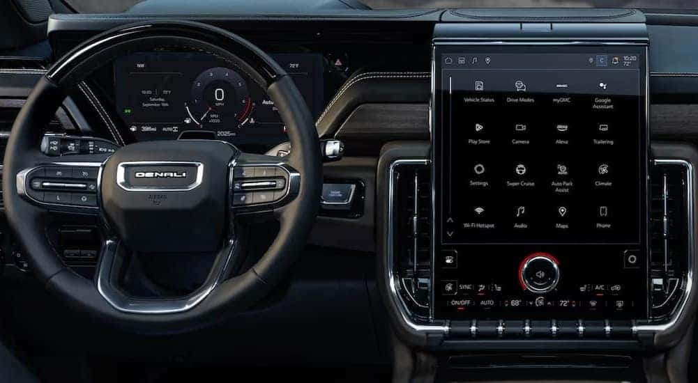 The black dash in a 2025 GMC Yukon Denali.