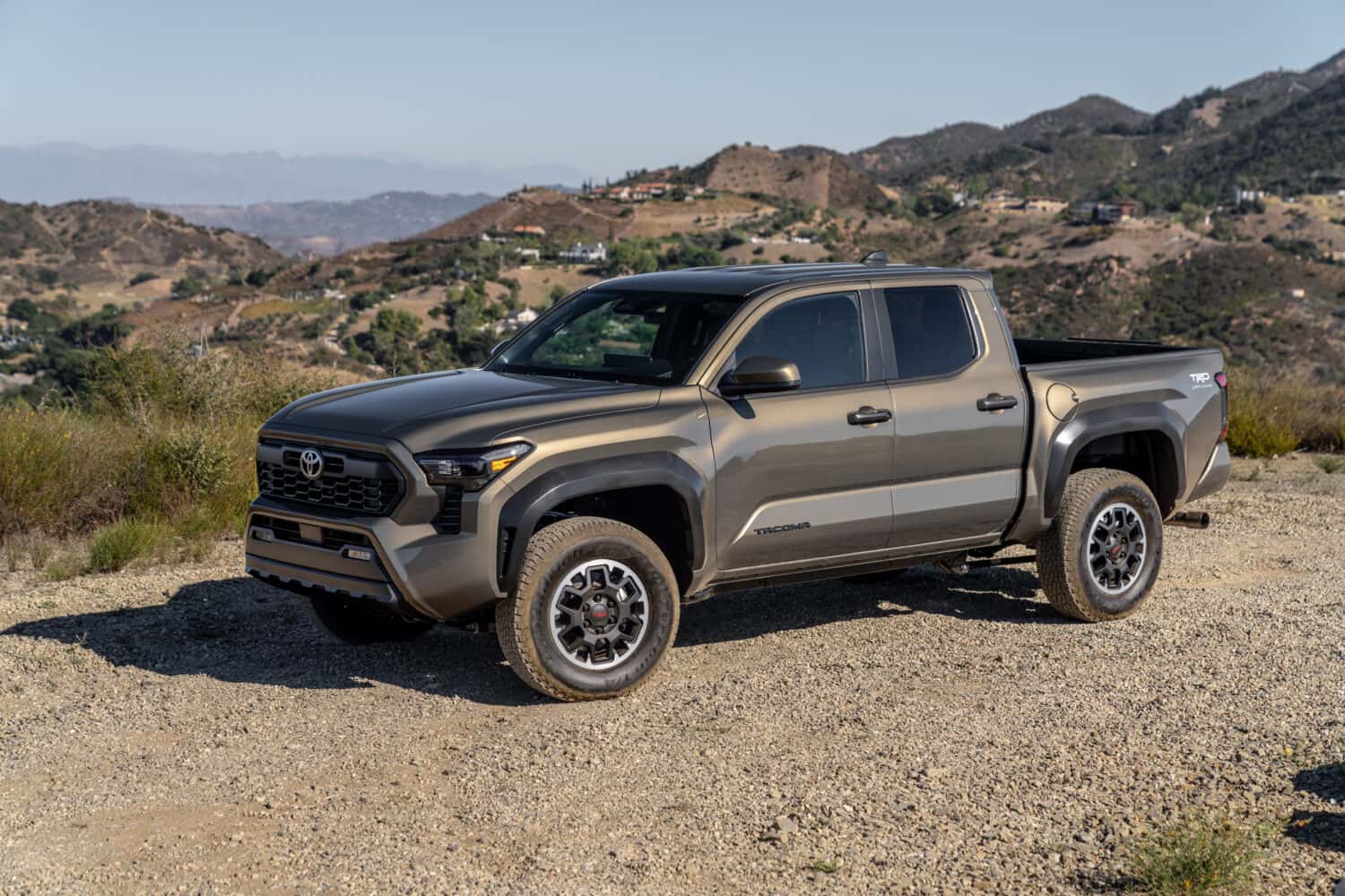 2025_Toyota_Tacoma_TRDOffRoad_BronzeOxide_