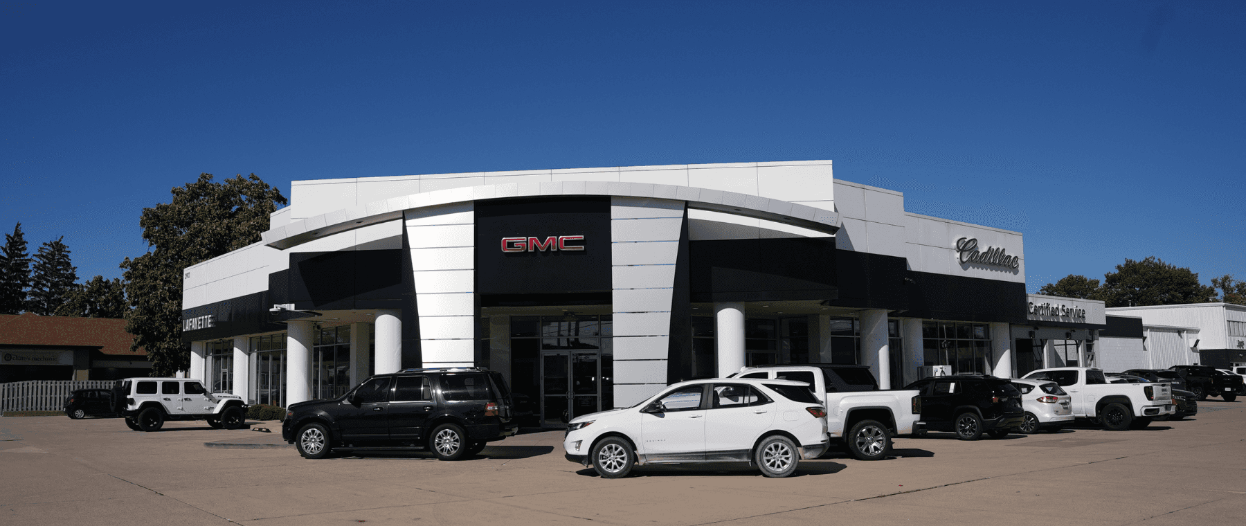 Dealership image! Buy Cars From Here!