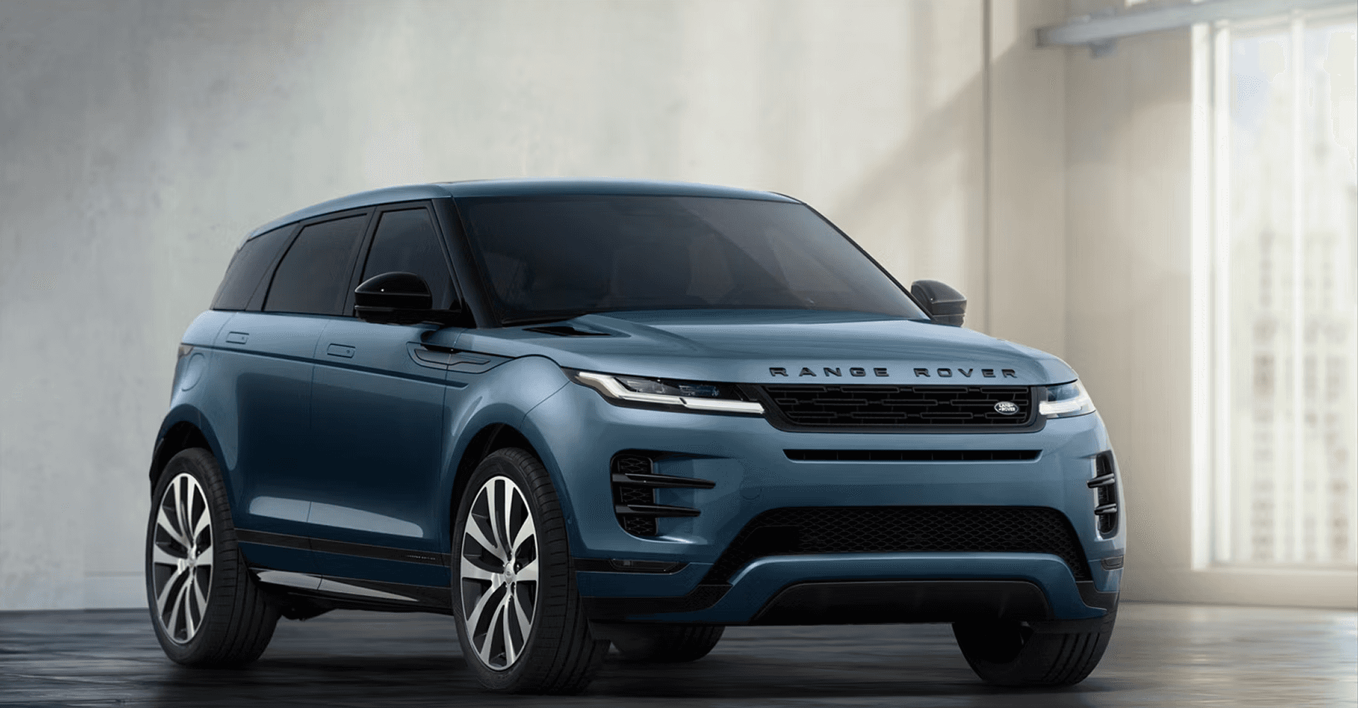 Land Rover vehicle showcasing luxury service