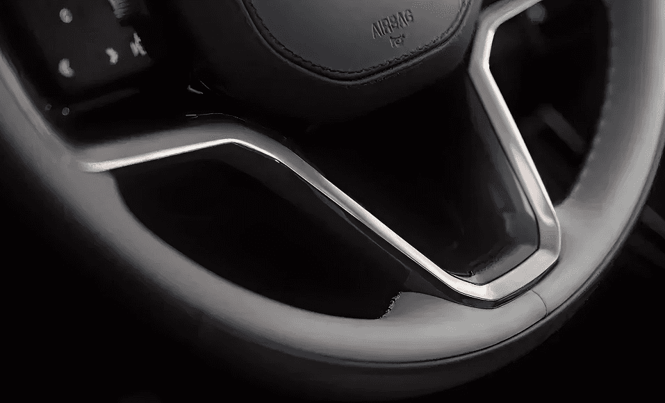 Range Rover Evoque interior chrome detailing