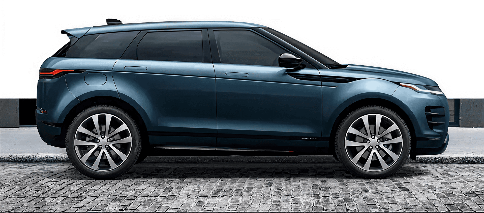 Range Rover Evoque cityscape banner