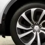 Everything-You-Need-to-Know-About-Land-Rover-Tires-in-Cerritos--CA