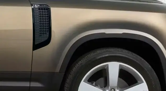 Land Rover vehicle service in Cerritos, CA at Land Rover Cerritos