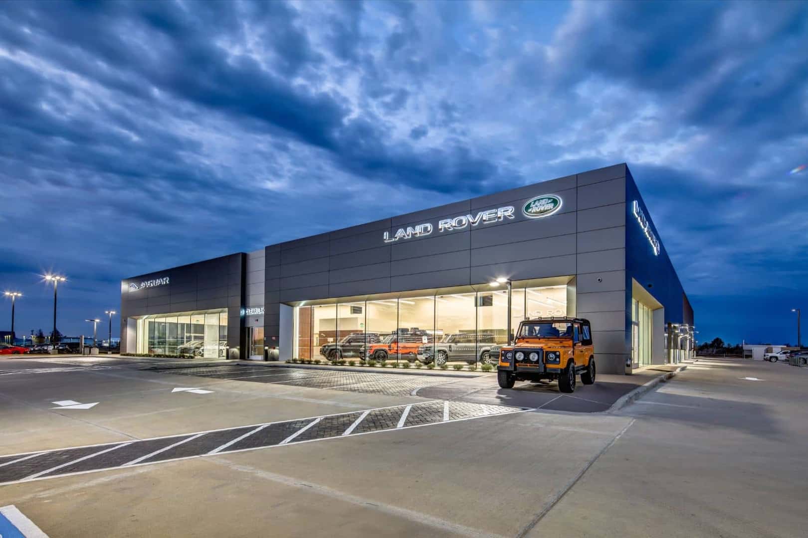 Discovery service at Land Rover Clear Lake in Friendswood