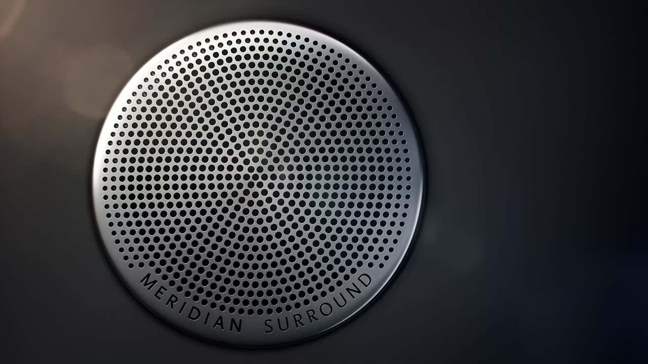 2026 Range Rover Evoque Meridian audio system
