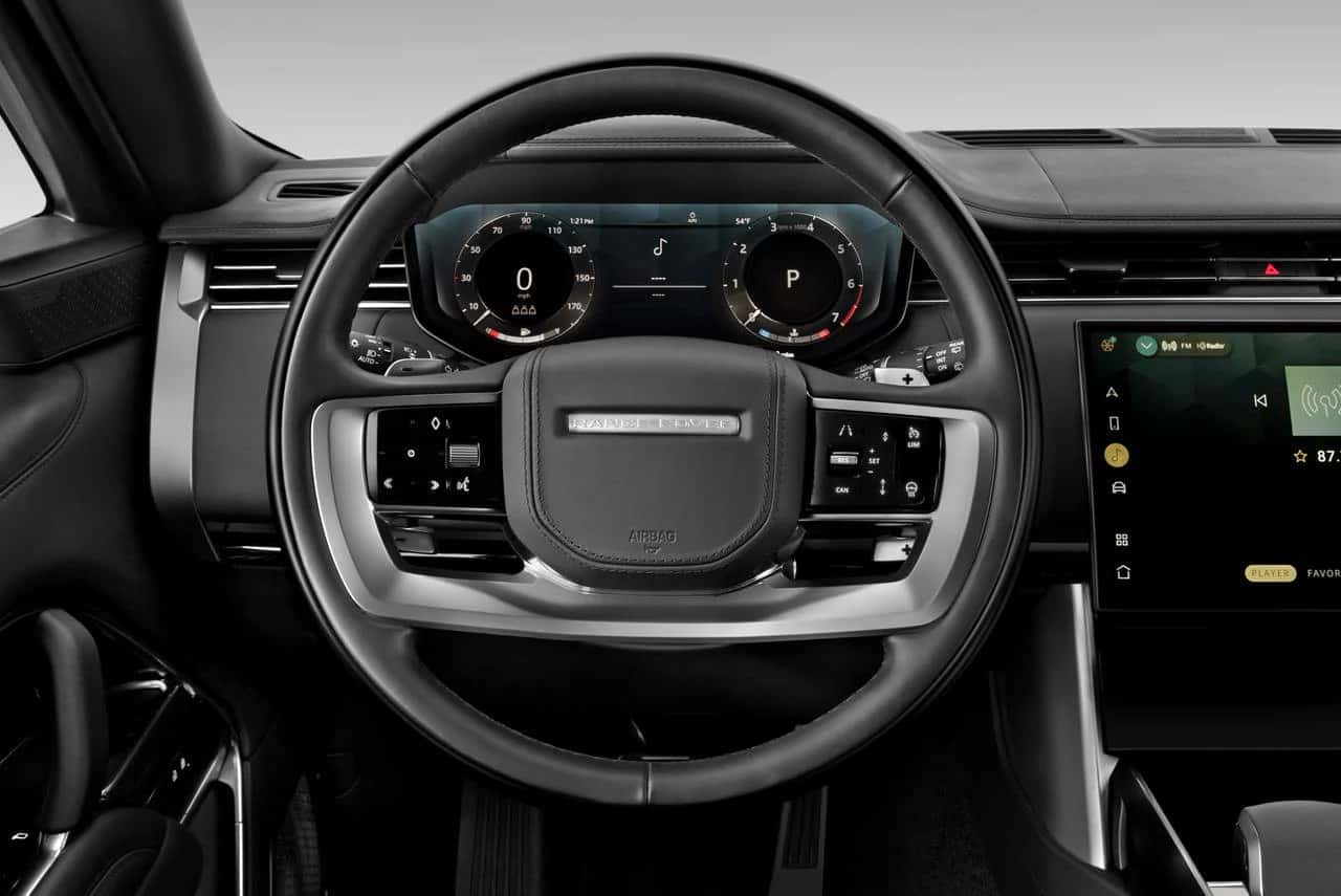 2026 Range Rover SE driver assistance