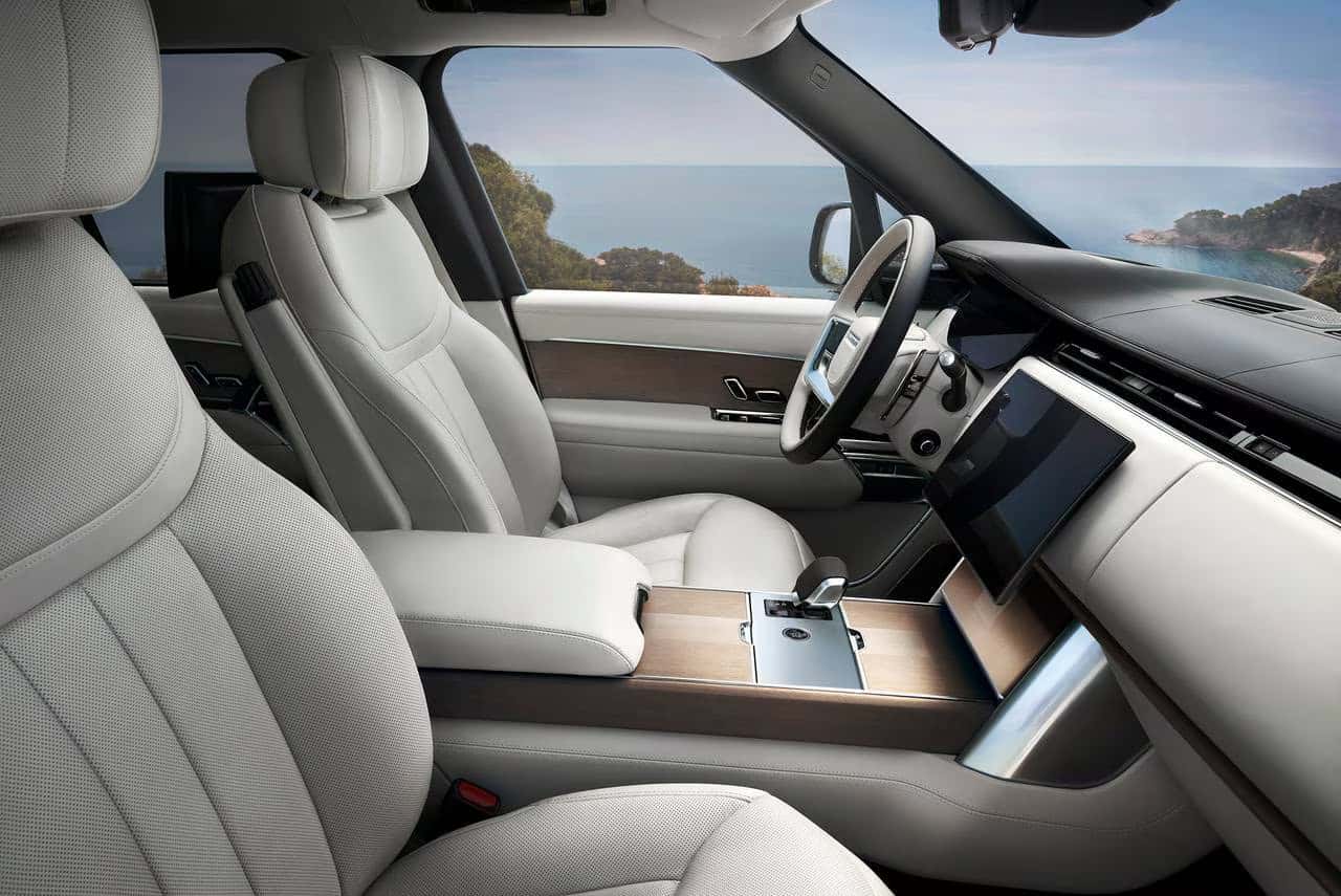 2026 Range Rover Autobiography interior and technology