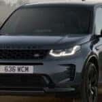 2025 Land Rover Discovery driving off road