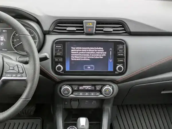 versa dashboard interior