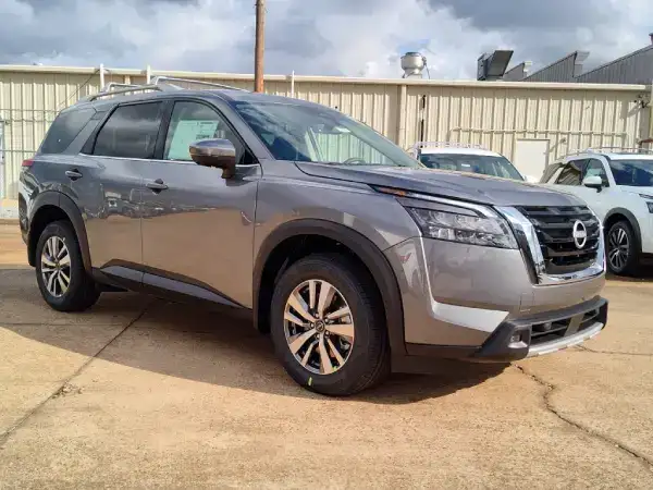 Pathfinder Exterior