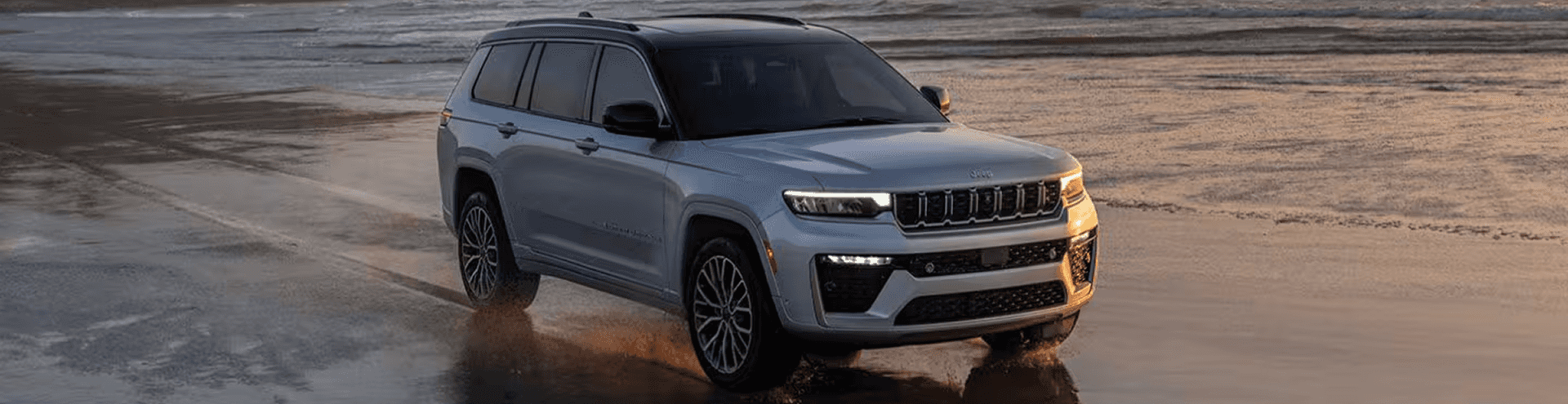 2026 Jeep Grand Cherokee front view