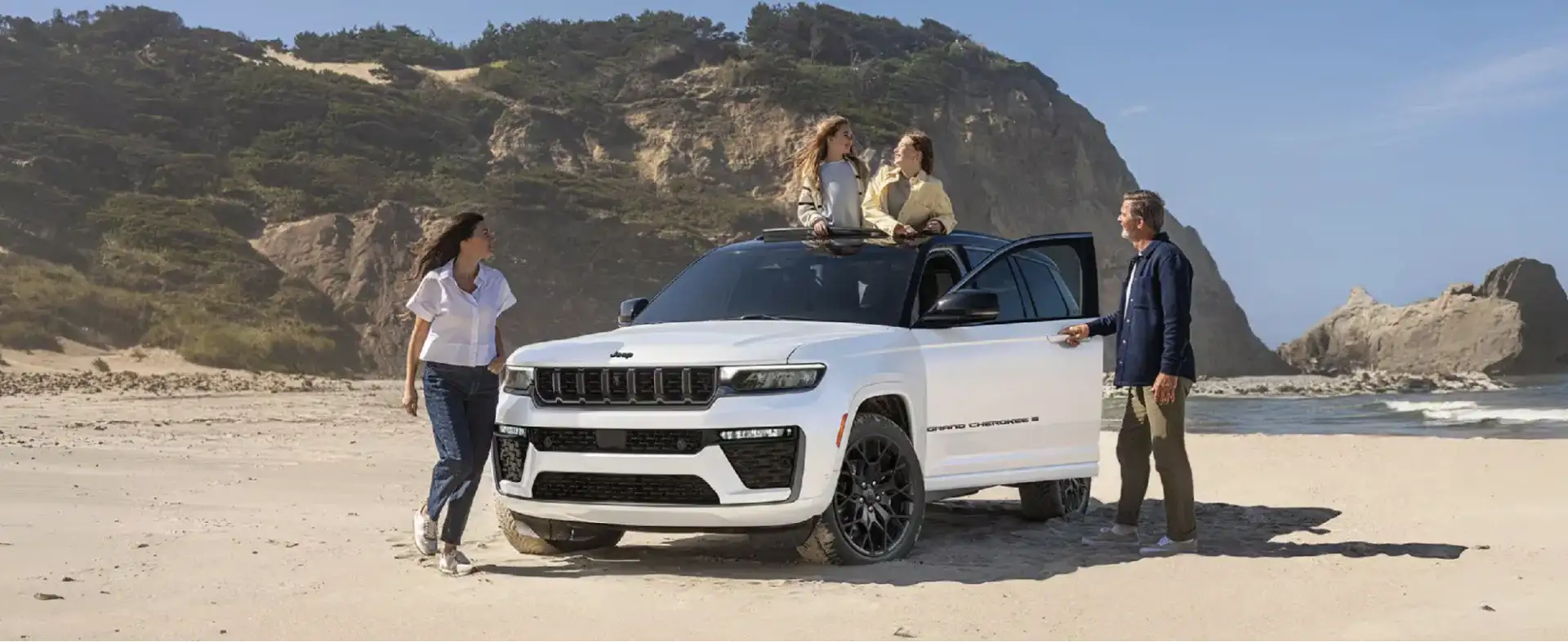 Buy the 2027 Jeep Grand Cherokee Overland for Sale in Los Angeles, CA at Los Angeles CDJR