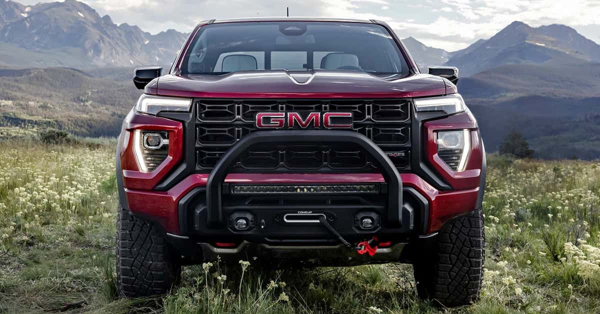 2026 GMC Canyon Exterior in red