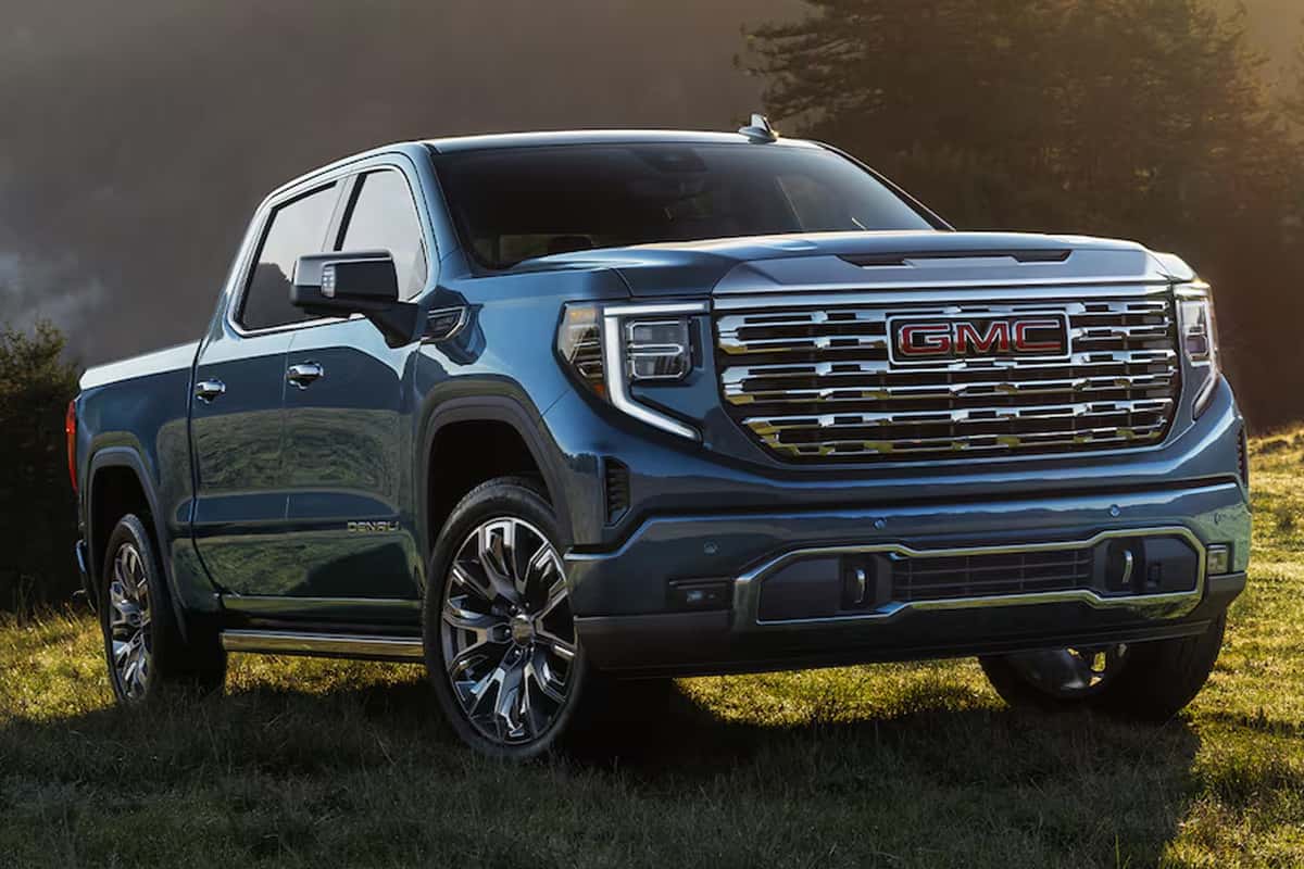 GMC Exterior