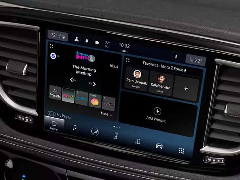 Chrysler Pacifica technology and safety features