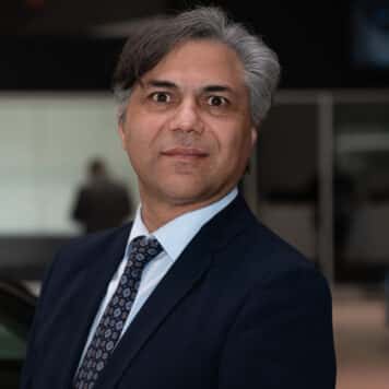 Mo Zarrin