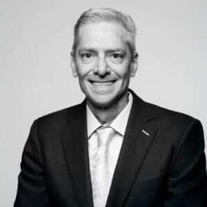 Mark    Becker