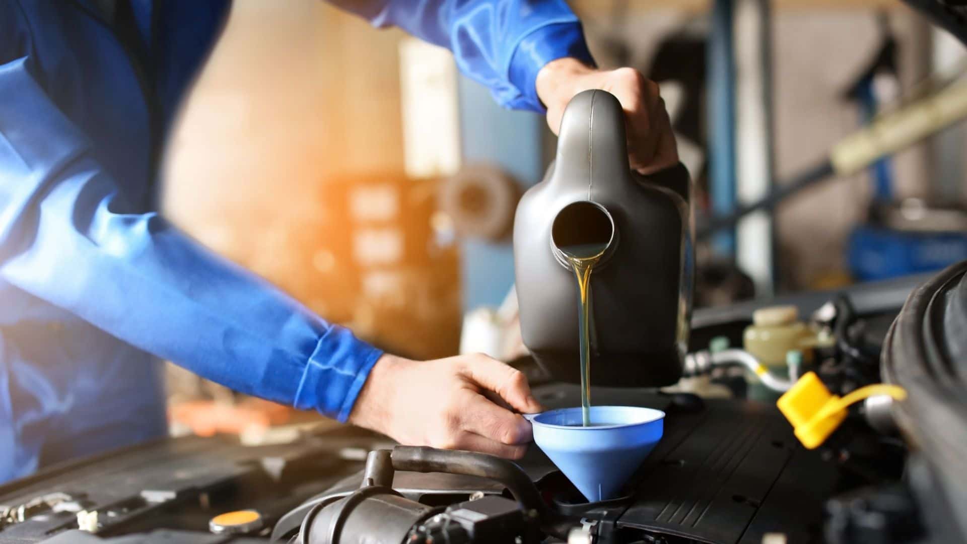 Mechanic Oil Change