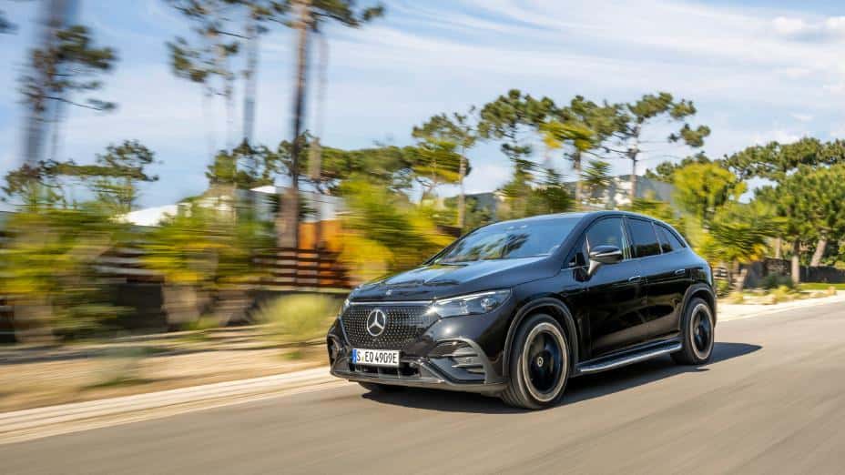Mercedes-AMG EQE SUV Performance 4MATIC+ all-wheel drive system