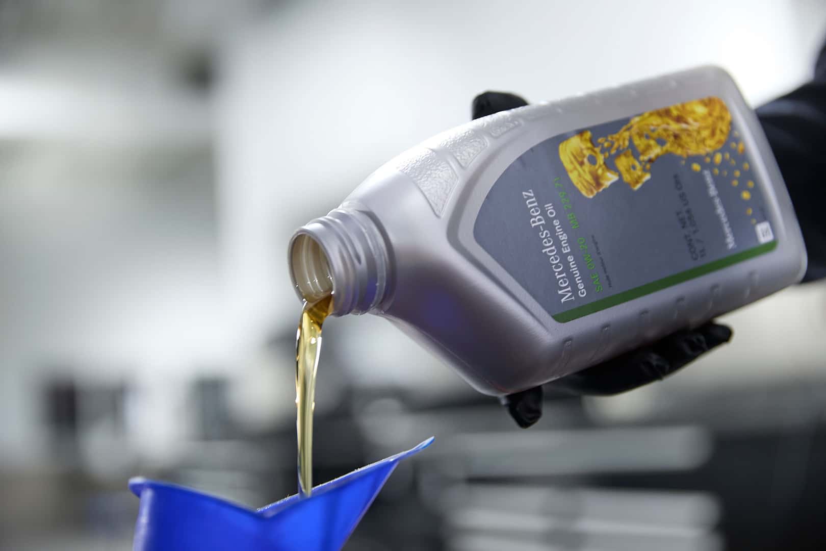 Mercedes-Benz oil change service in Glendale, Wisconsin