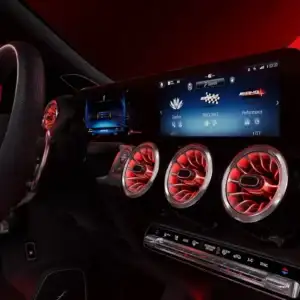 2026 Mercedes-Benz GLB SUV Dash